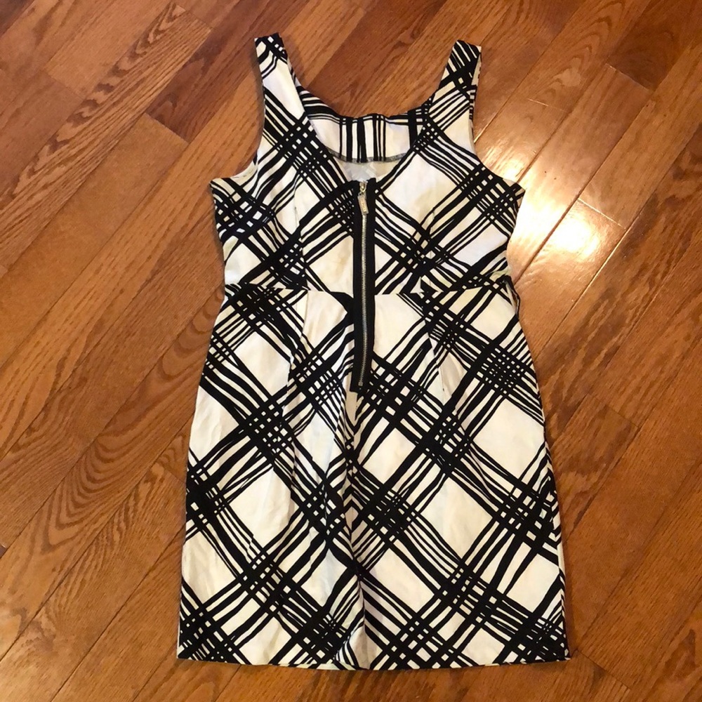 Geometric Mini Dress - Picture 2 of 2